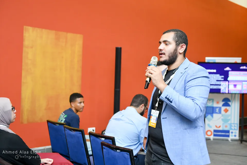 Leading a workshop, Techne Summit, 2024